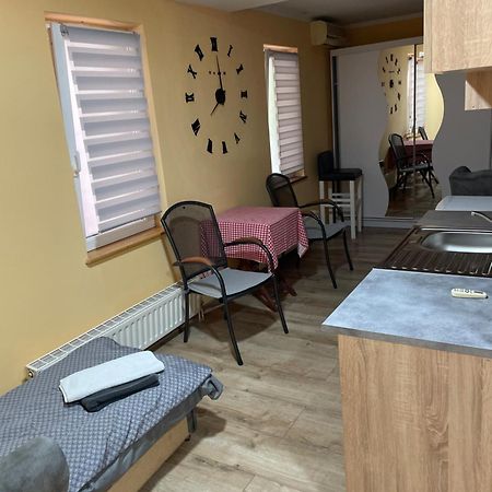 Vila Belilo Sremski Karlovci Ngoại thất bức ảnh