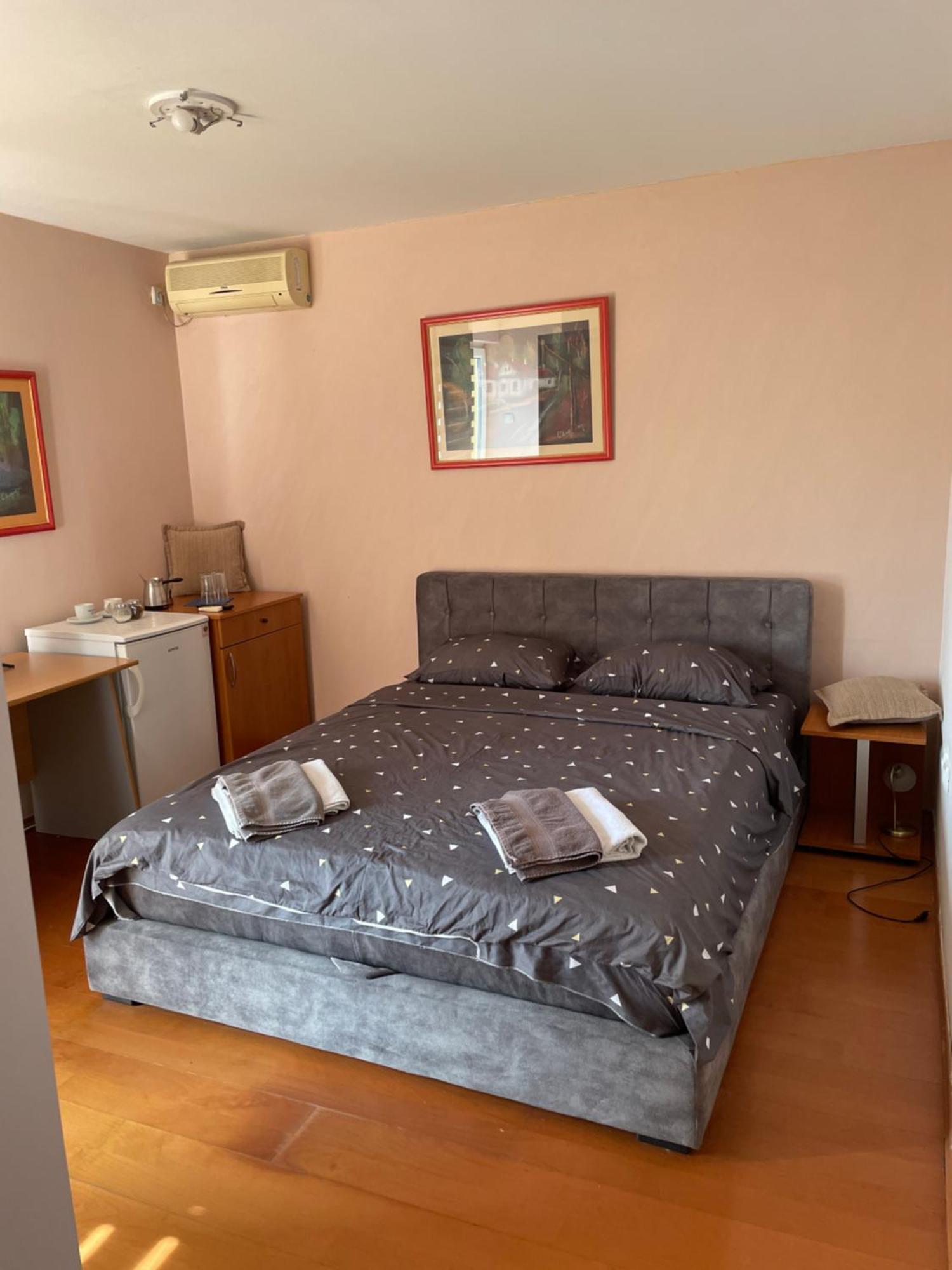 Vila Belilo Sremski Karlovci Ngoại thất bức ảnh